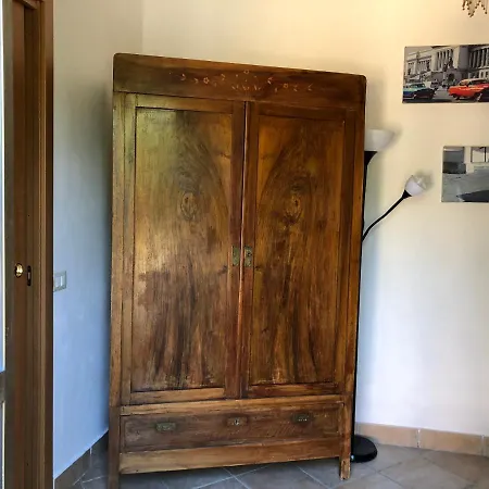 Locazione Turistica Sita In Via Ponte Di Ferro 2 A Apartamento *