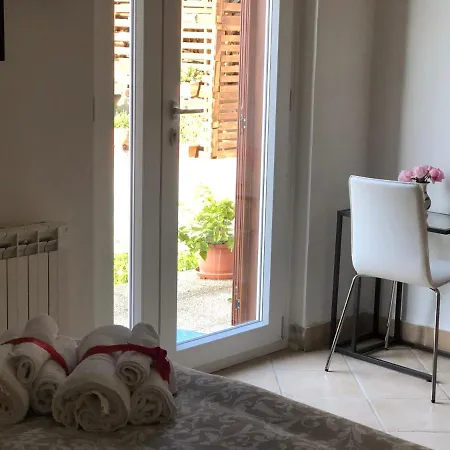 Locazione Turistica Sita In Via Ponte Di Ferro 2 A * Gualdo Cattaneo